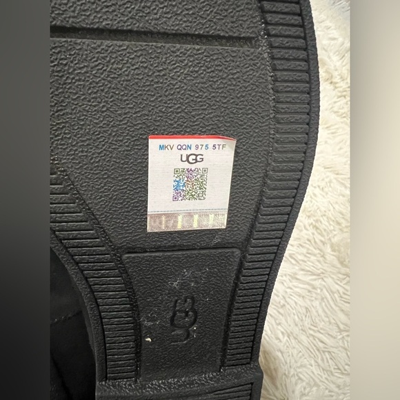 Classic Flat UGG Josefene Boots - Size 7 - NWT - Picture 5 of 9